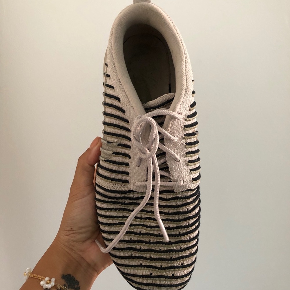 Nike Rosche Flyknit - Picture 4 of 4